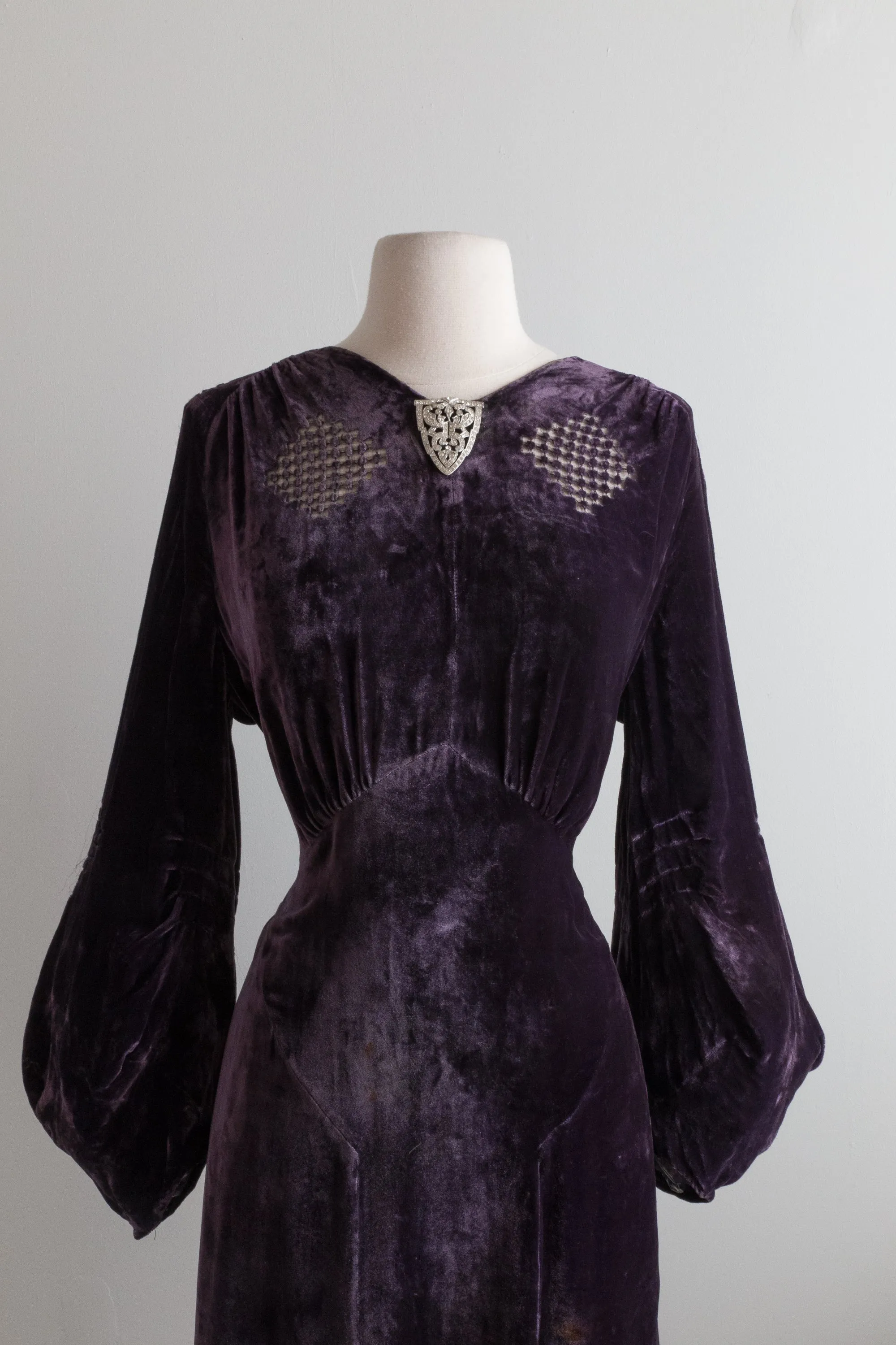 1930's Aubergine Silk Velvet Dress With Burnout Velvet Bishop Sleeves / Large