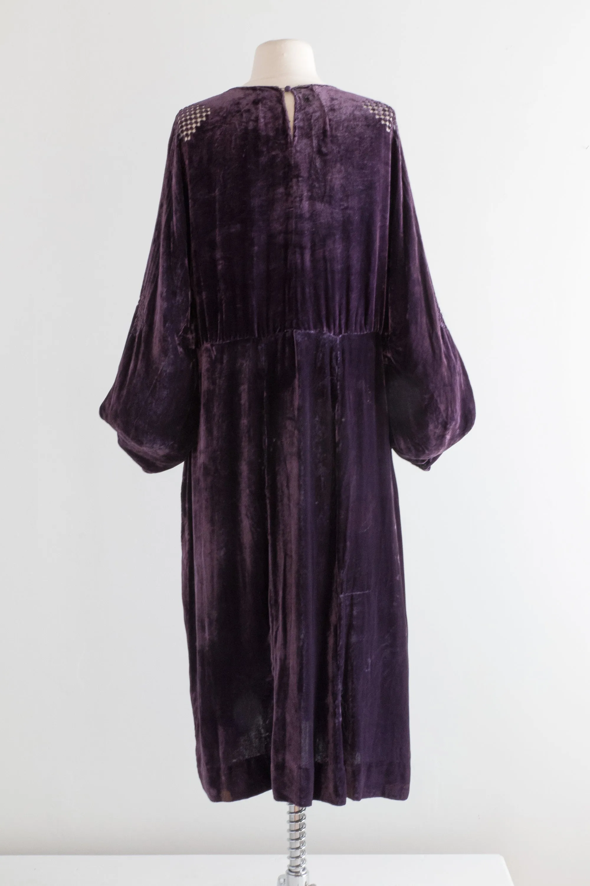 1930's Aubergine Silk Velvet Dress With Burnout Velvet Bishop Sleeves / Large