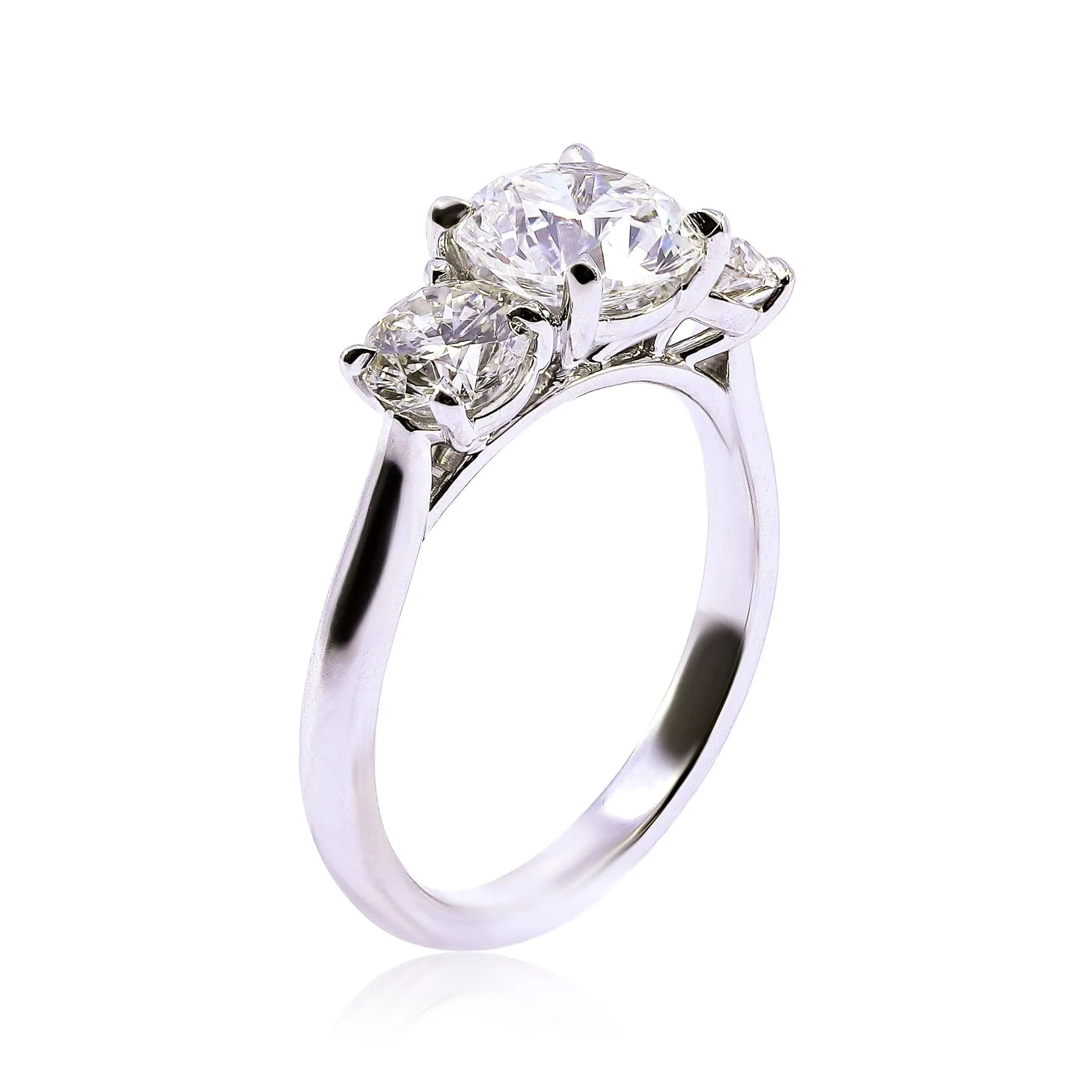 PLATINUM THREE STONE ROUND BRILLIANT DIAMOND ENGAGEMENT RING - 3.01CTW