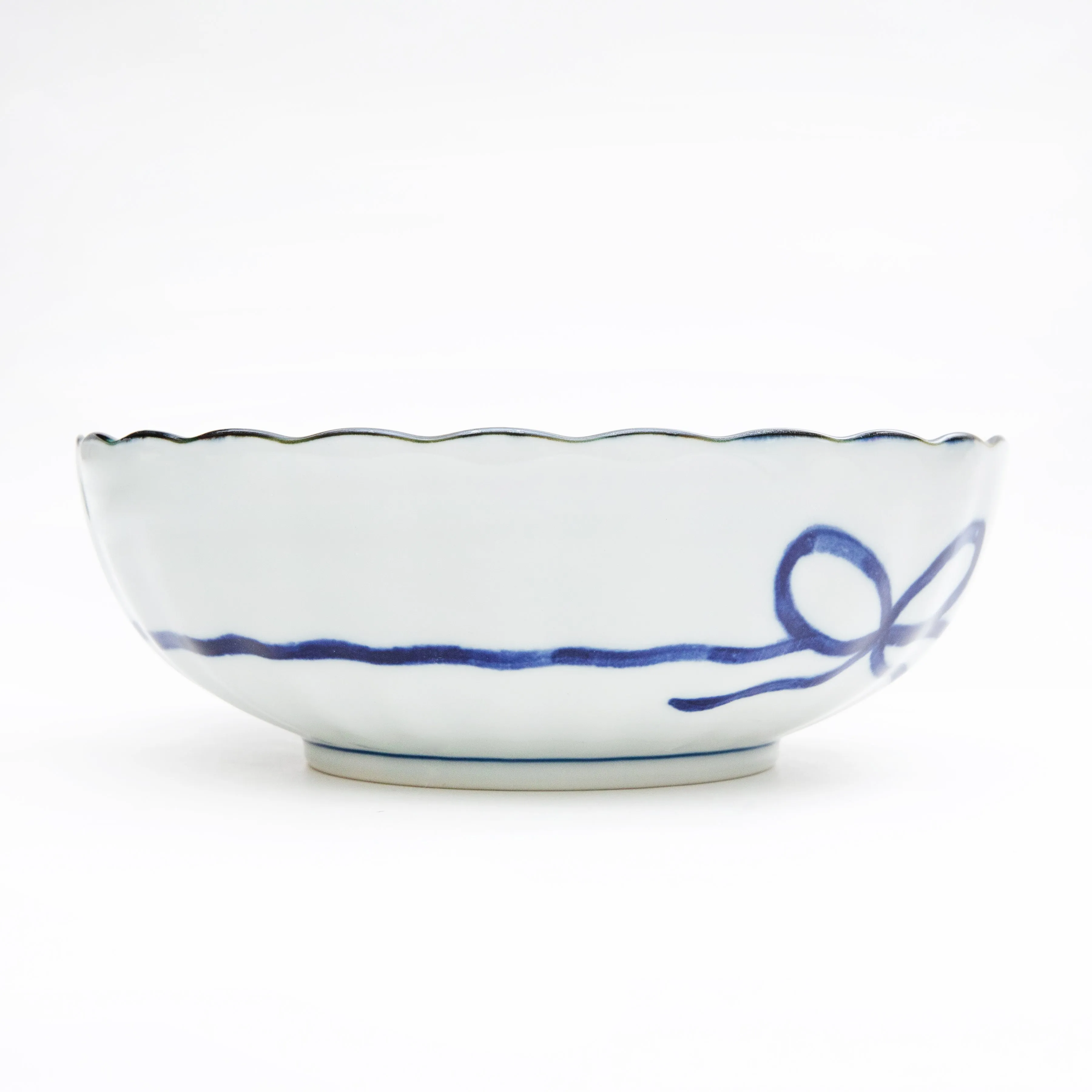 Yuzen Indigo Dyeing Rippled Edge Porcelain Bowl